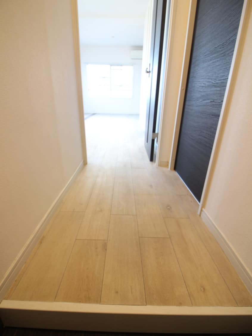 廊下 セントラル川名