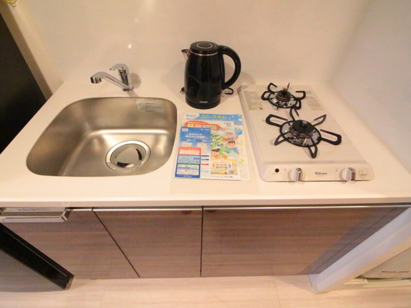 キッチン ﾌﾟﾚｻﾝｽ丸の内ｱﾃﾞﾙ(305)