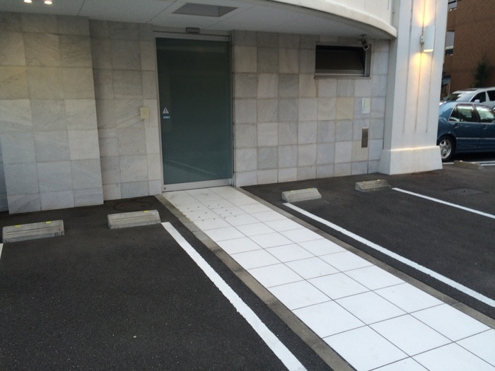 駐車場 ドゥーエ上前津