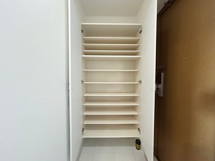 靴箱 ドゥーエ上前津