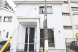 リースホーム小牧 D