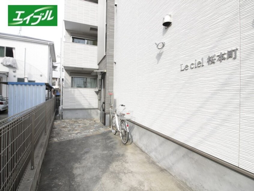 エントランス部分 Leciel桜本町