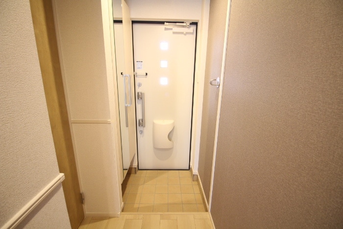 玄関 イーストスクエア