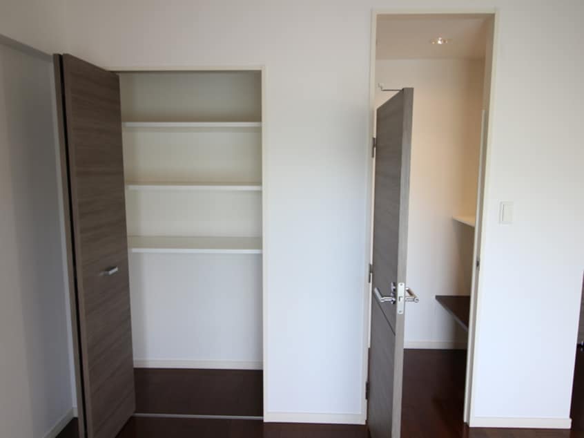 収納 ＴＲＩ－ＳＴＡＧＥ