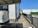 エントランス部分 ラ・シャンブル平和が丘