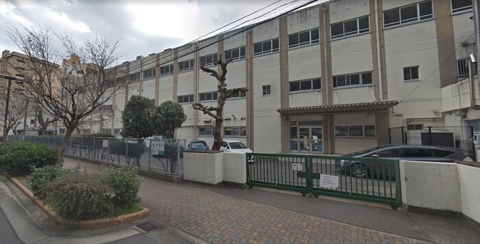 前津中学校(中学校/中等教育学校)まで170m ｴｽﾘｰﾄﾞﾚｼﾞﾃﾞﾝｽ上前津ﾌﾛﾝﾄ