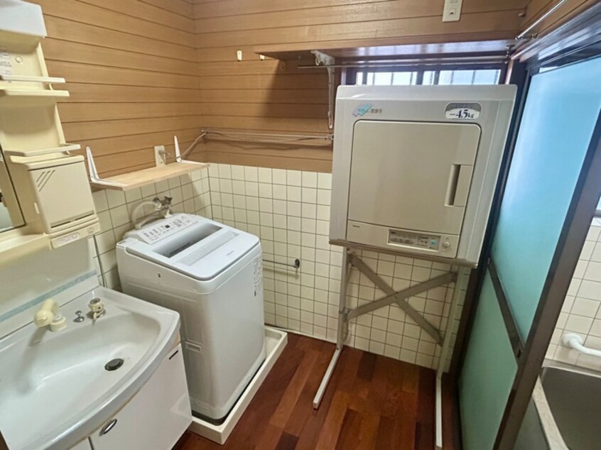 洗濯機置場 東大友町稲場戸建