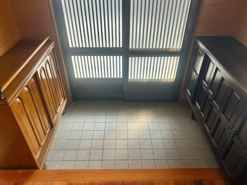 靴箱 東大友町稲場戸建
