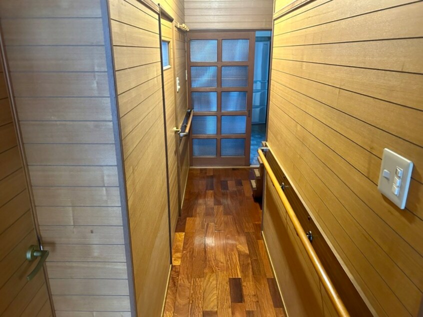 廊下 東大友町稲場戸建