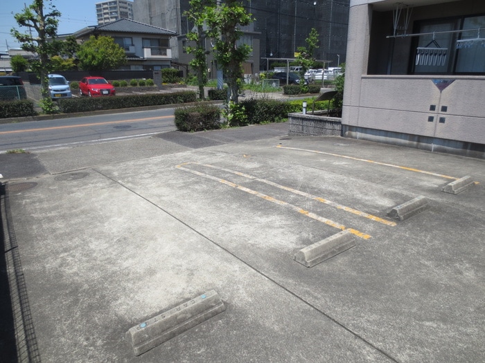 駐車場 エクシ－ド弥生