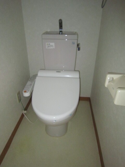 トイレ フラットK山木