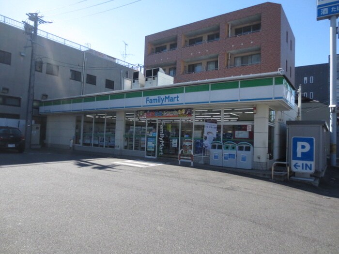 ファミリーマート昭和広見町２丁目店(コンビニ)まで583m ハートイン竹田町