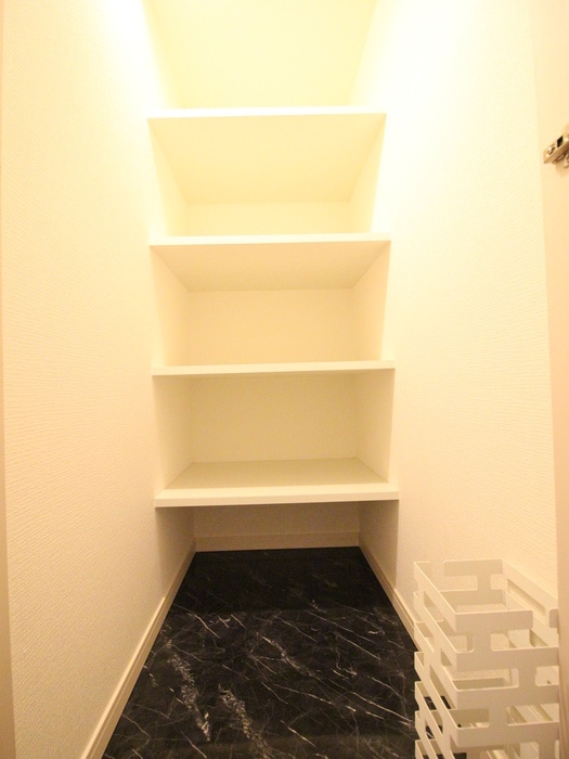 靴箱 セレニティー名駅