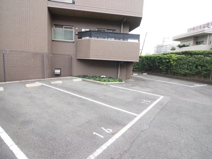 駐車場 イト－ピア八事雲雀ヶ岡(302)