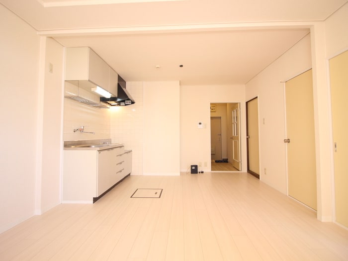 居室 シャインヒルズ滝の水