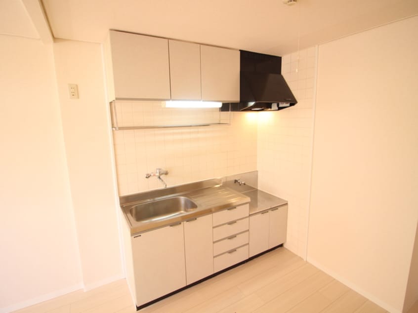 キッチン シャインヒルズ滝の水