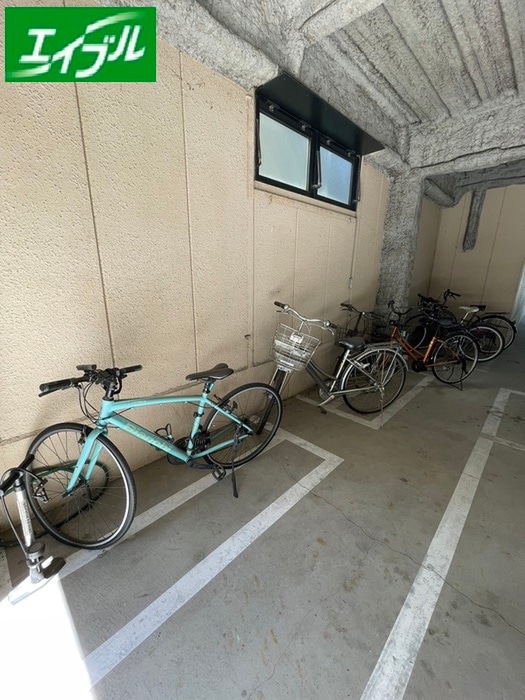 駐輪場 サンセイハイツ川名