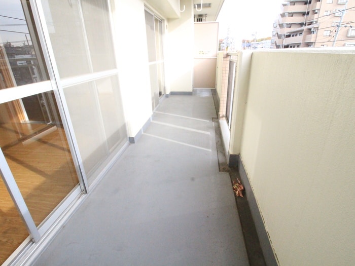 ベランダ・バルコニー 鴻ノ巣ヒルズビル