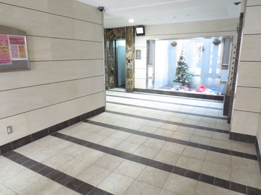 エントランス部分 ＦｅＬｔ７１６