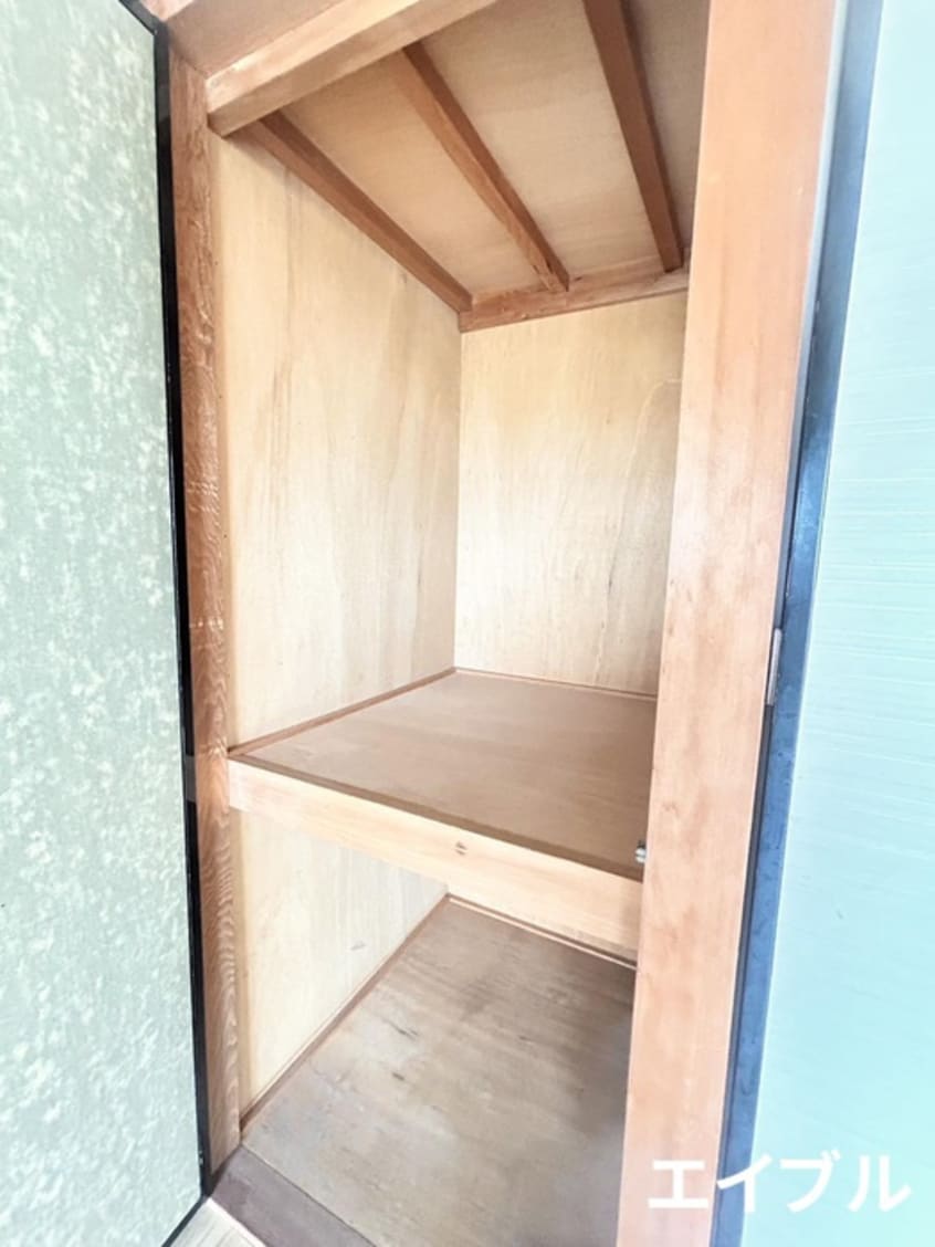 収納 アルバトラモント古前