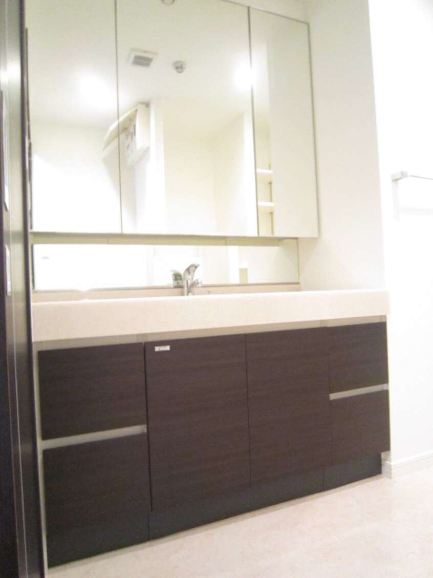 洗面 KDXﾚｼﾞﾃﾞﾝｽ西公園