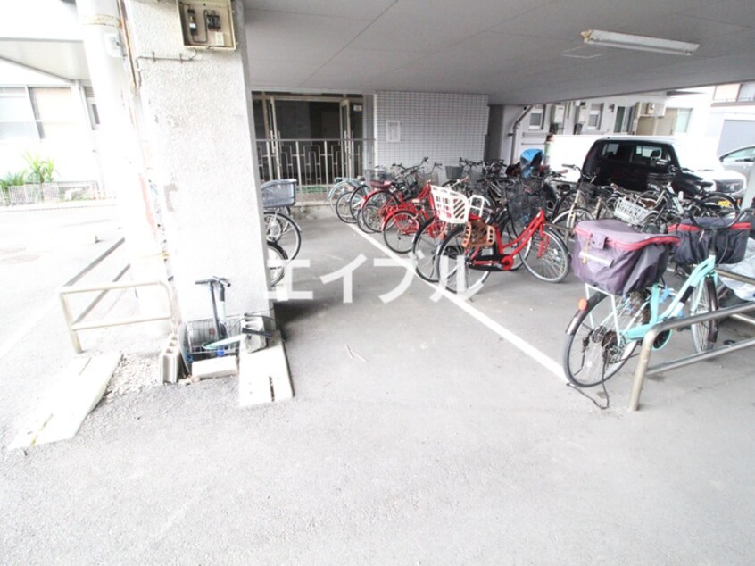 駐輪場 組坂ビル８