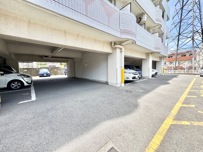 駐車場 スタディ－ハイツ３