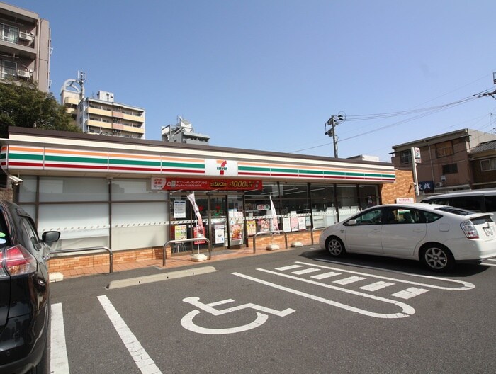 セブンイレブン小倉北方小学校前店(コンビニ)まで400m ロイヤルセンチュリー