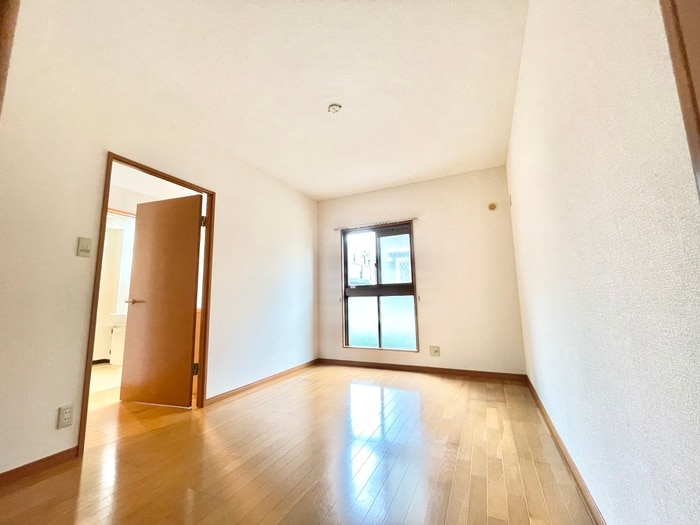 内観写真 トルワドミール