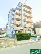 ベルメゾン新宮の外観