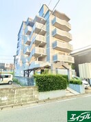 ベルメゾン新宮の外観