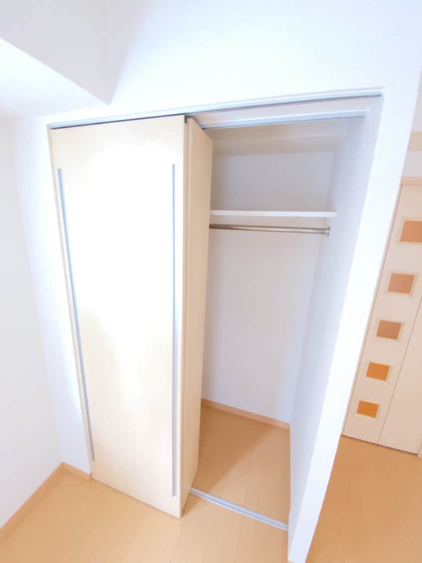 収納 ＥＲＩＯＳ　ＣＯＵＲＴ