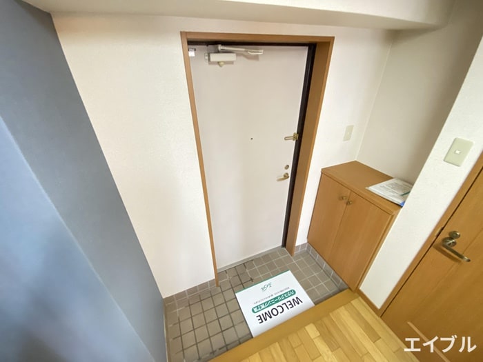 玄関 コンセルジュ．マンション