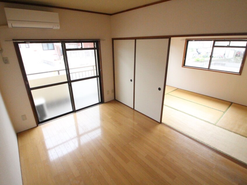 居室 ロ－レルハイツⅢ