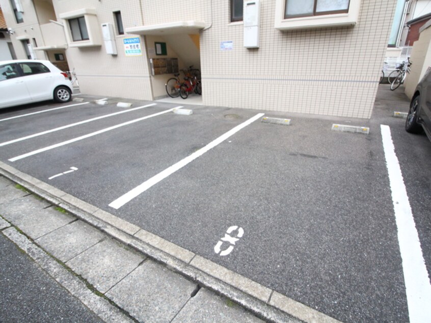 駐車場 ロ－レルハイツⅢ