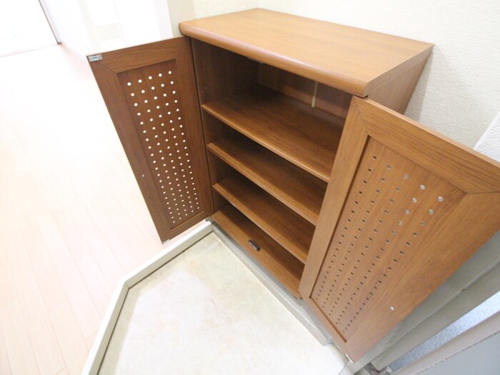 靴箱 パール岡本ビル