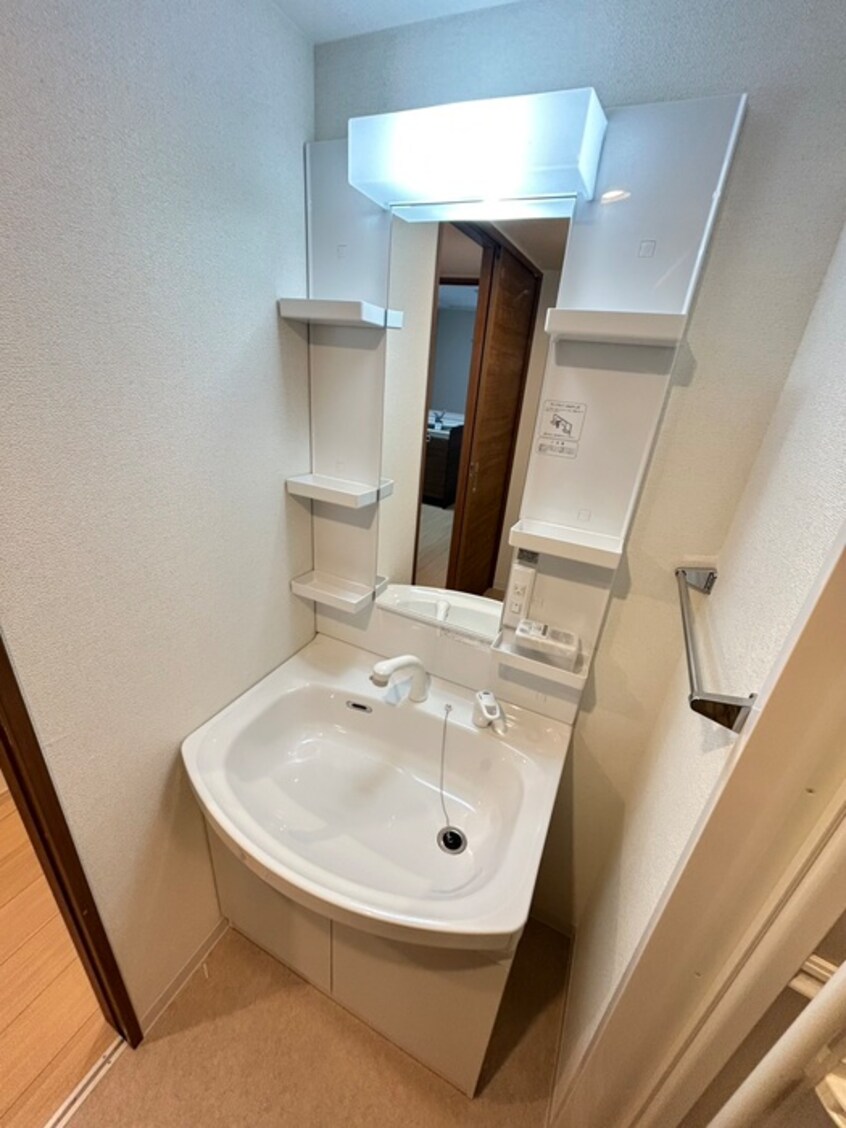 洗面 ロワール・イン柳原町