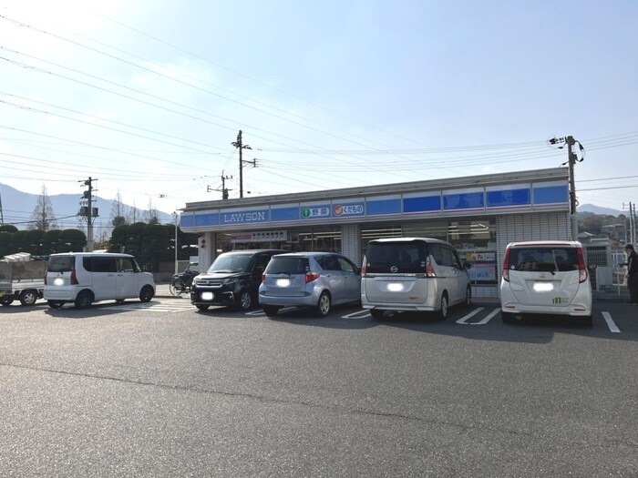 ローソン小倉徳吉西店(コンビニ)まで590m グリーンゲーブルズＣ棟