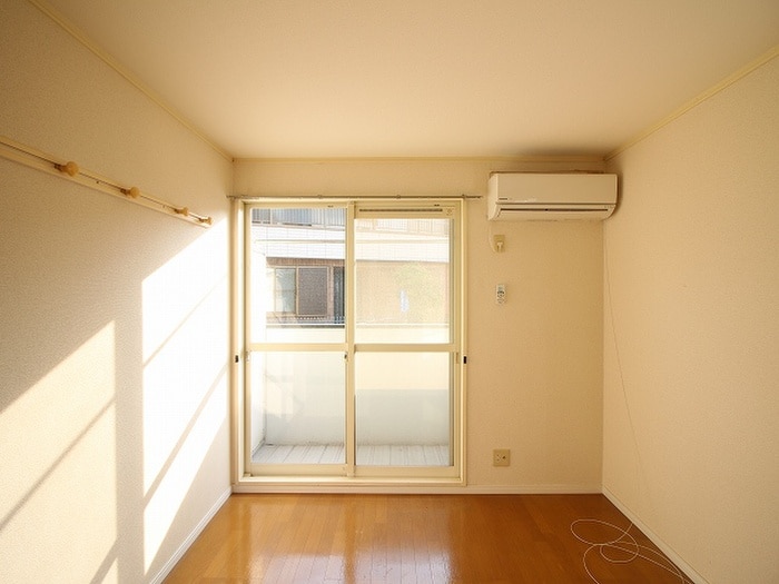 居室 セルリアン