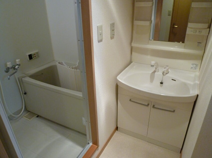 洗面 ミ－ナ砂津