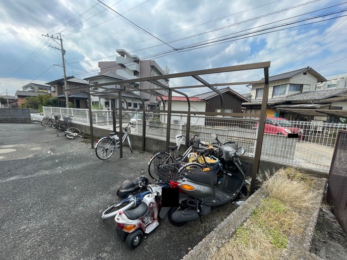 駐輪場 ロイヤルハイツゆくはし