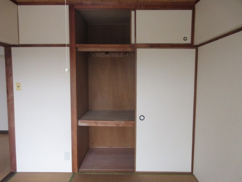 収納 ロイヤルハイツゆくはし