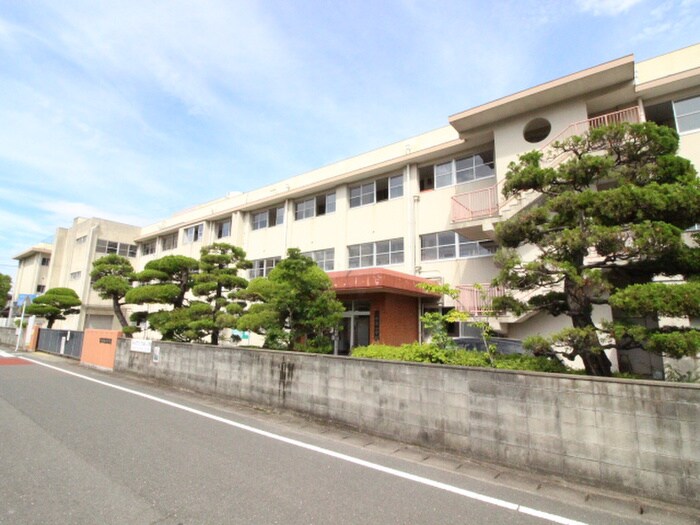 苅田町立南原小学校(小学校)まで80m マインドビル