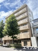 アヴァンセ・エフの外観