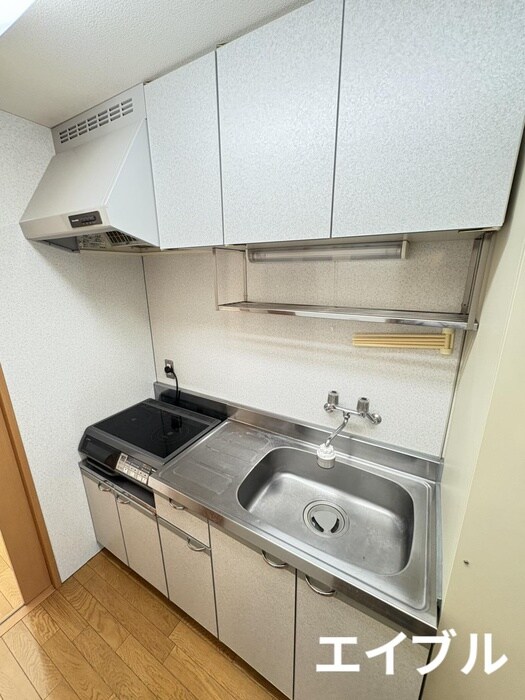 キッチン アヴァンセ・エフ