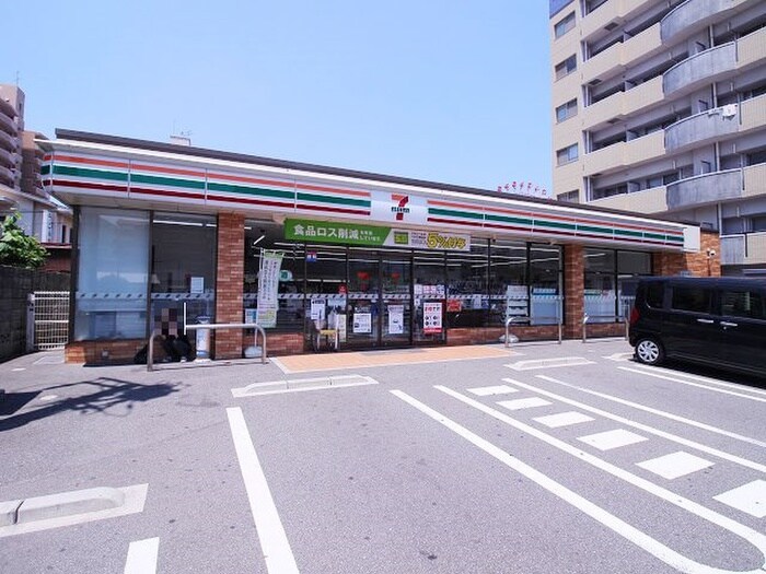 ｾﾌﾞﾝｲﾚﾌﾞﾝ小倉砂津一丁目店(コンビニ)まで390m アクセス砂津