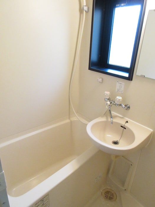 バス／シャワールーム等 ﾋﾟｭｱﾄﾞ-ﾑｴｽﾊﾟﾙｼｱ博多(307)