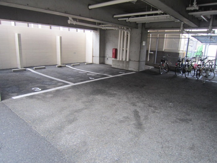 駐車場 カーサ箱崎
