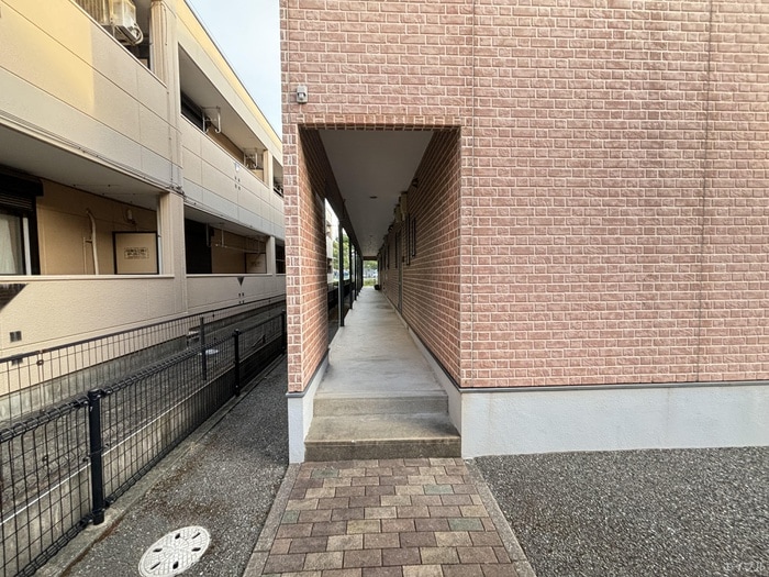 エントランス部分 イ－ストオ－ルＣ棟