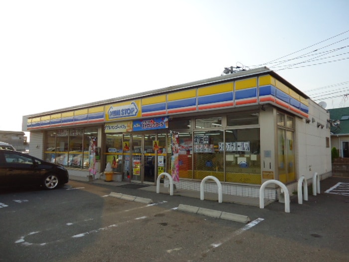 ミニストップ多の津５丁目店(コンビニ)まで562m イ－ストオ－ルＣ棟